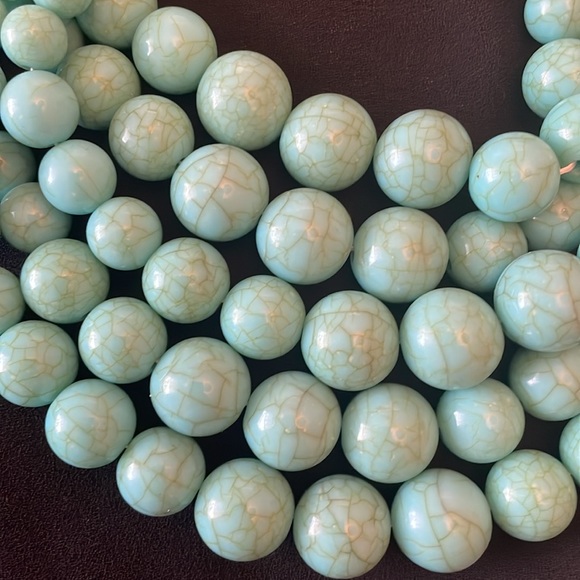 Multi stand chunky necklace - Picture 2 of 2